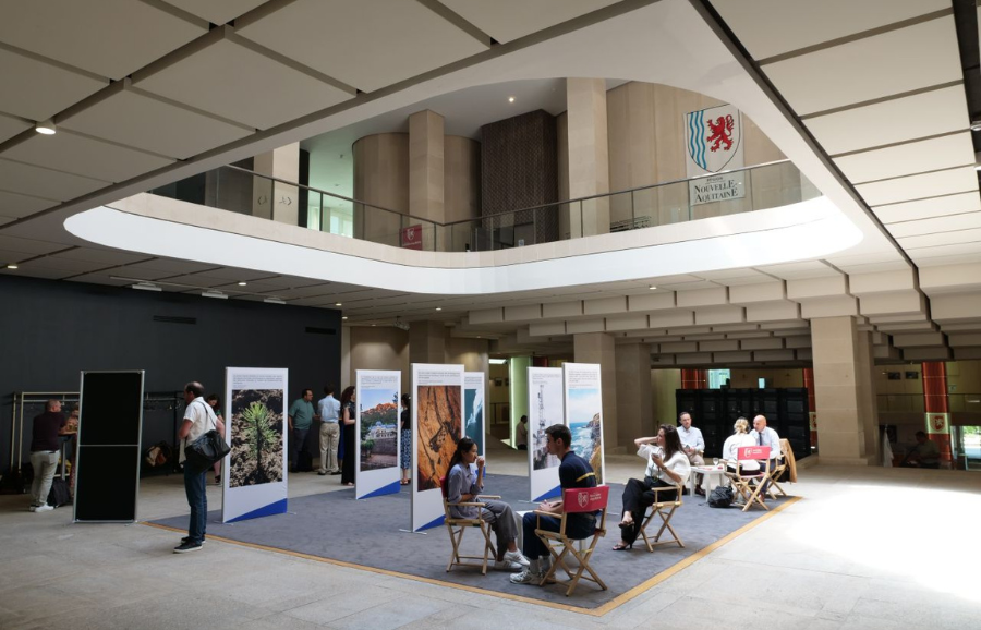 Entrance of the seminar